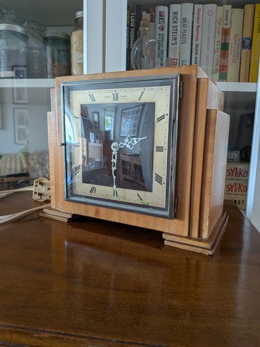 Smith electric clock - electric,