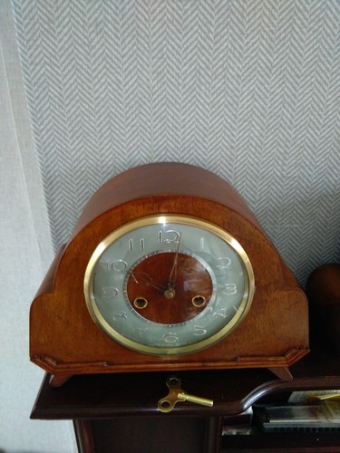 Vintage smiths day striking - day,